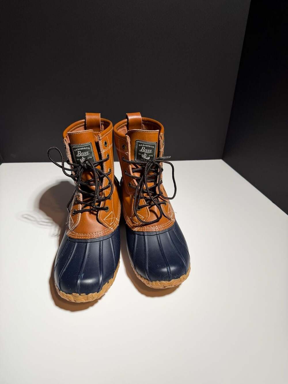 G.H. Bass & Co. Mallard Duck Boots Size 7M Tan Brown Blue
